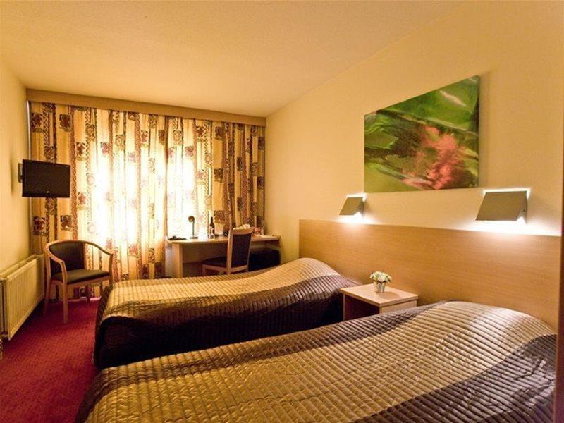 Bastion Hotel Rotterdam Alexander Exteriör bild